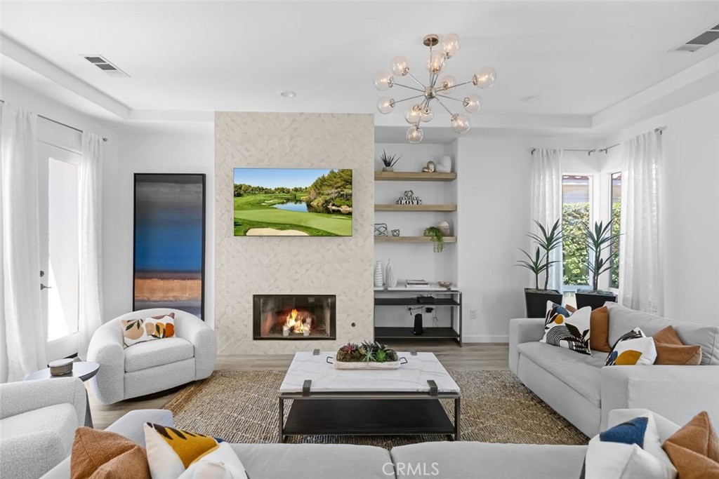 MLS #OC24101277 image #19