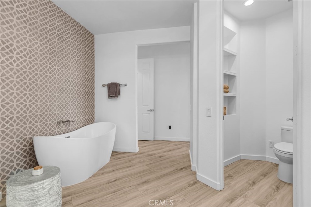 MLS #OC24101277 image #30