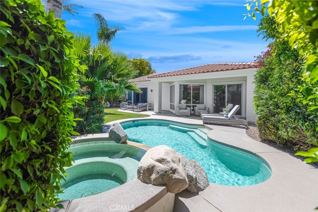 MLS #OC24101277 image #8