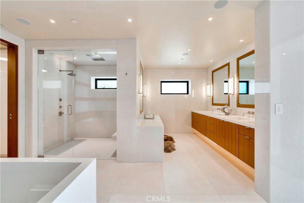 MLS #OC24104664 image #24