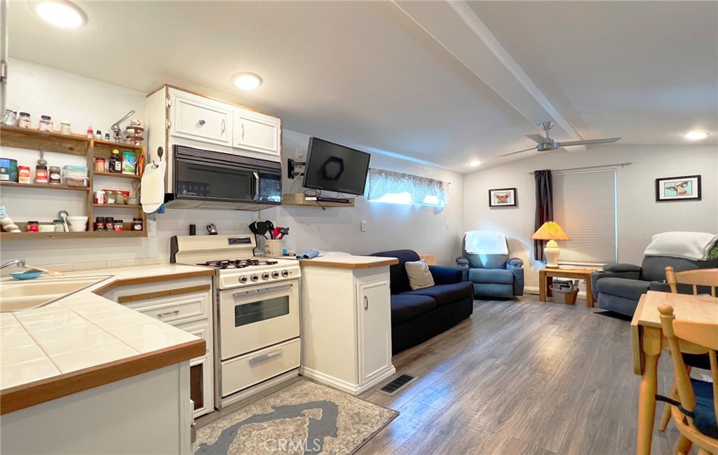 MLS #OC24145693 image #4