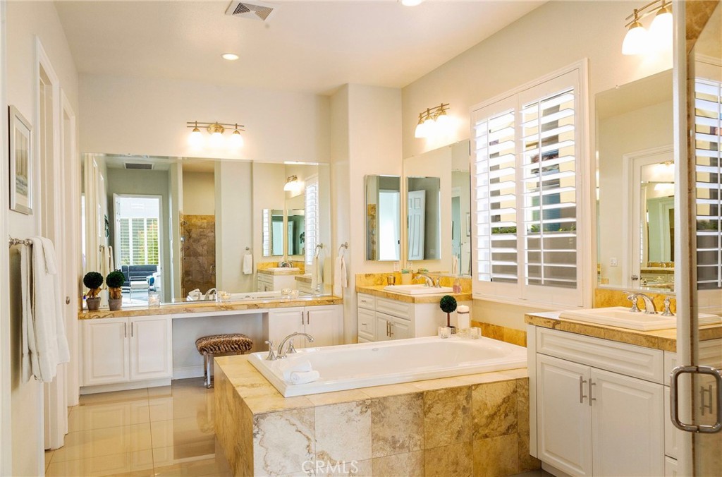 MLS #OC24157566 image #18