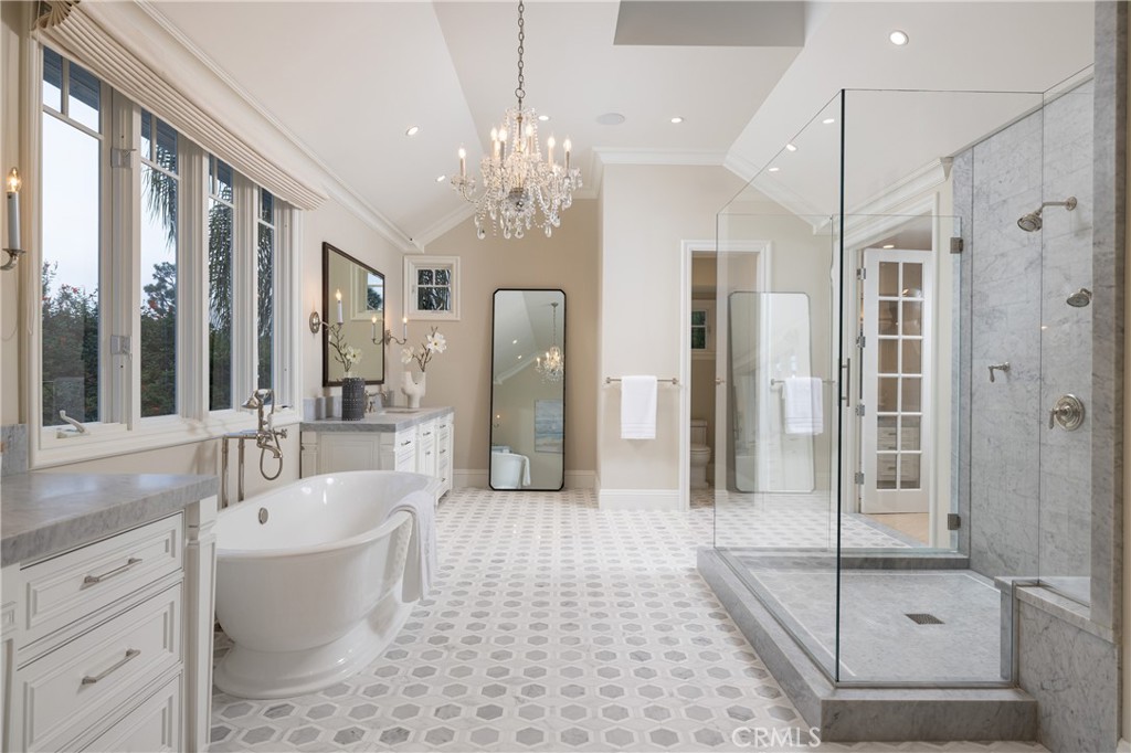 MLS #OC24180292 image #22