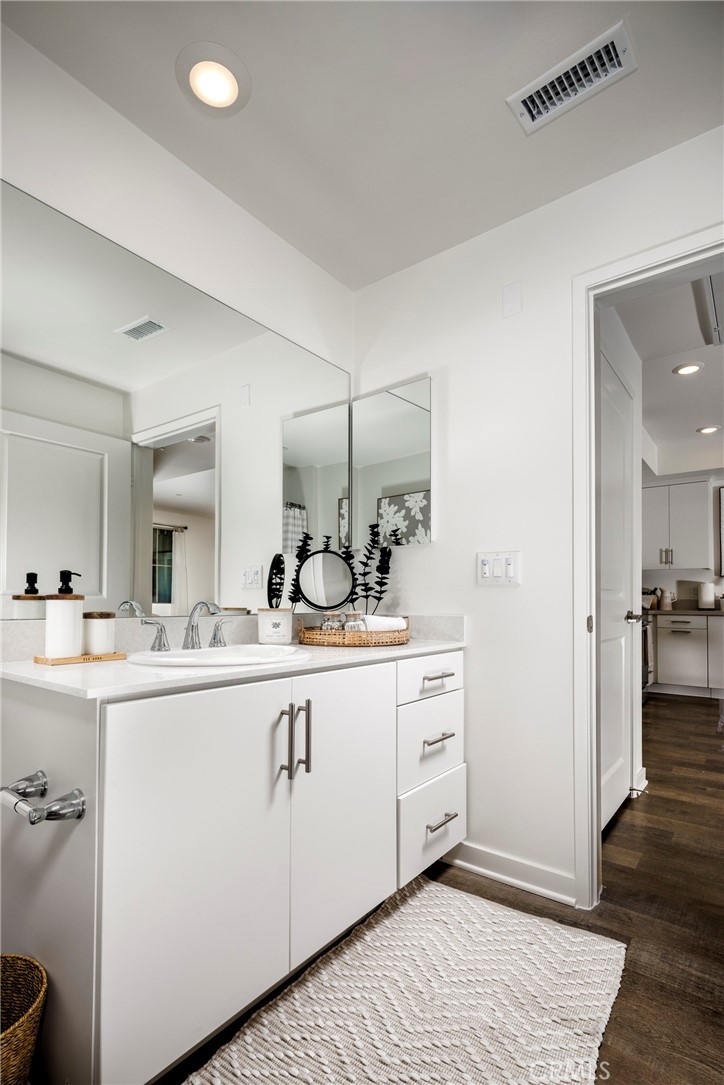 MLS #OC24185470 image #7