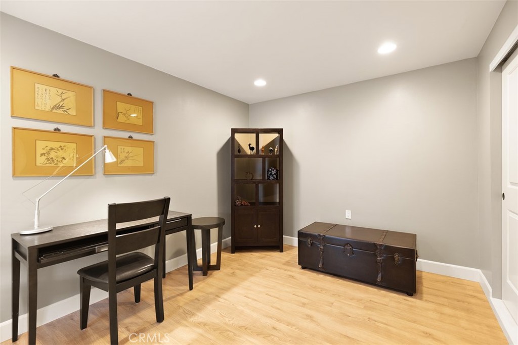 MLS #OC24190219 image #11