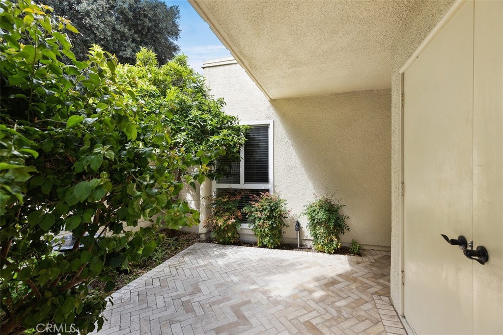 MLS #OC24190219 image #18