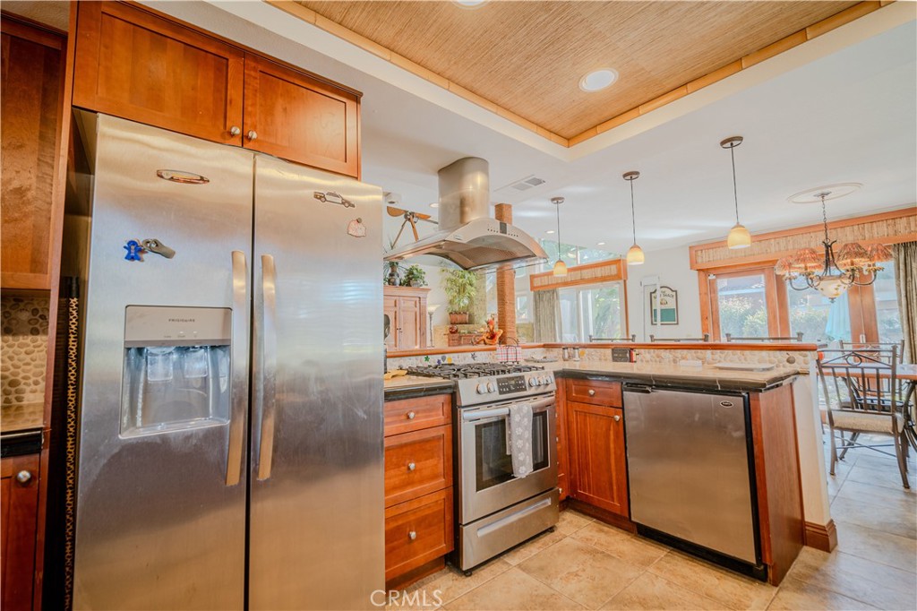 MLS #OC24193323 image #5