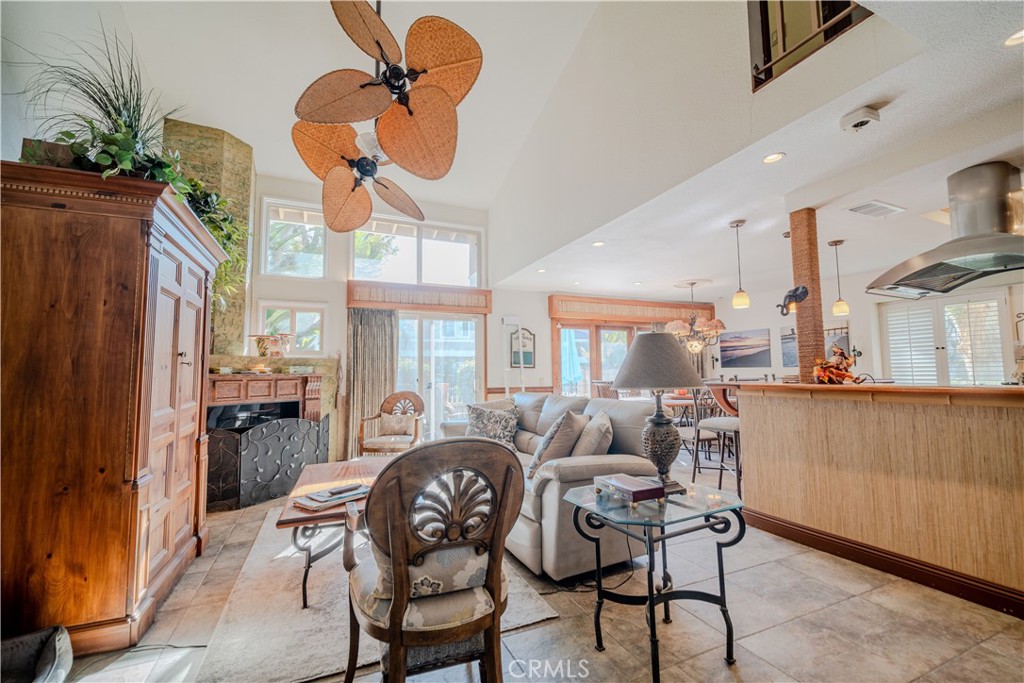 MLS #OC24193323 image #8