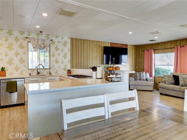 MLS #OC24194885 image #2