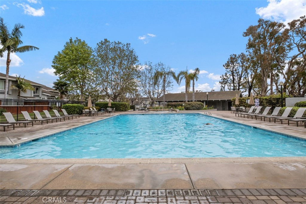 MLS #OC24212170 image #33