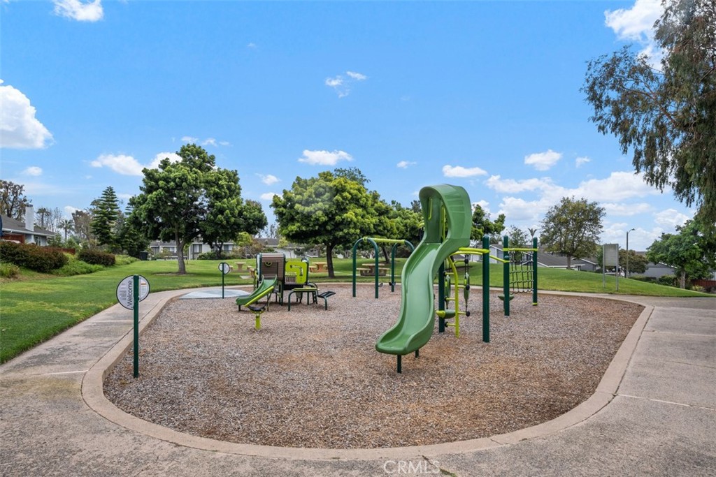 MLS #OC24212170 image #38