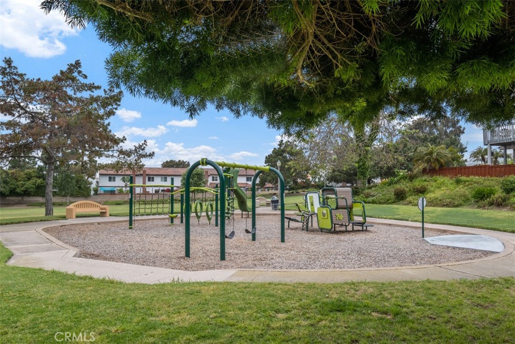 MLS #OC24212170 image #40