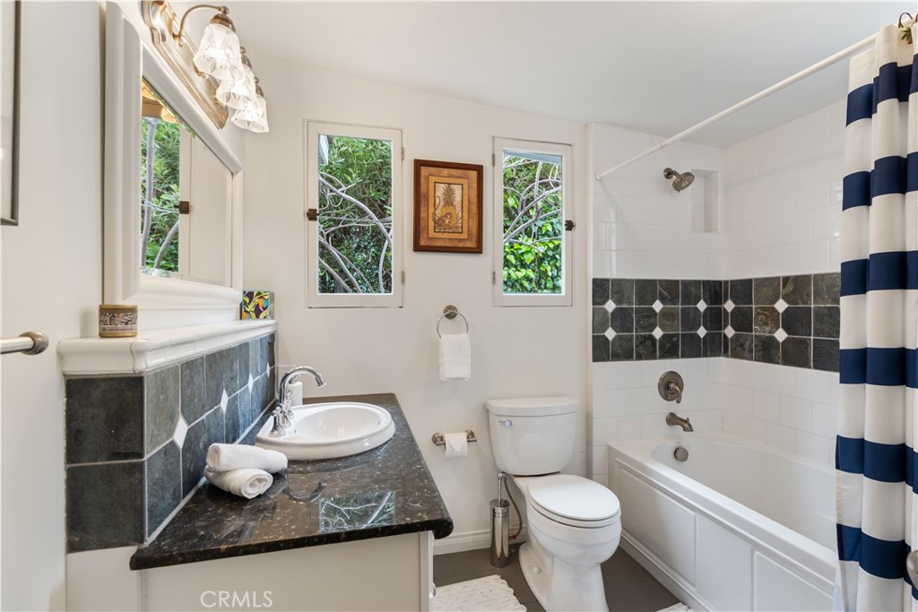 MLS #OC24212607 image #12