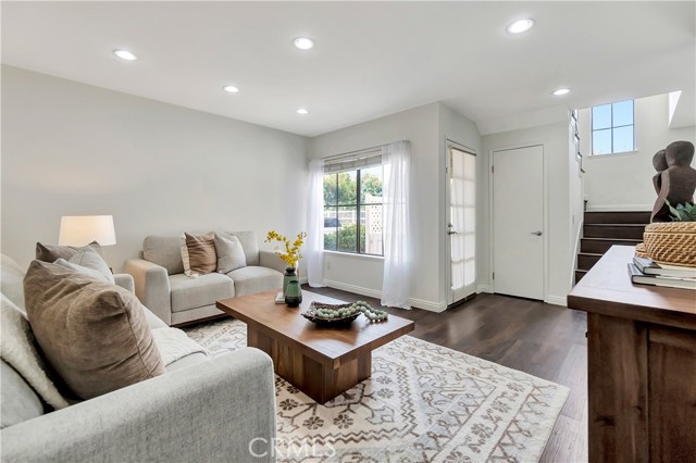 MLS #OC24214321 image #1