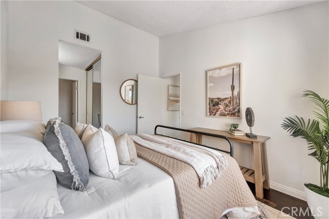 MLS #OC24214321 image #14