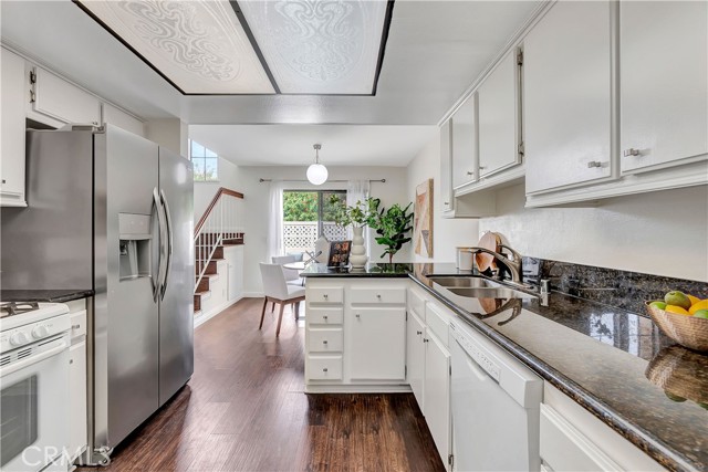 MLS #OC24214321 image #5