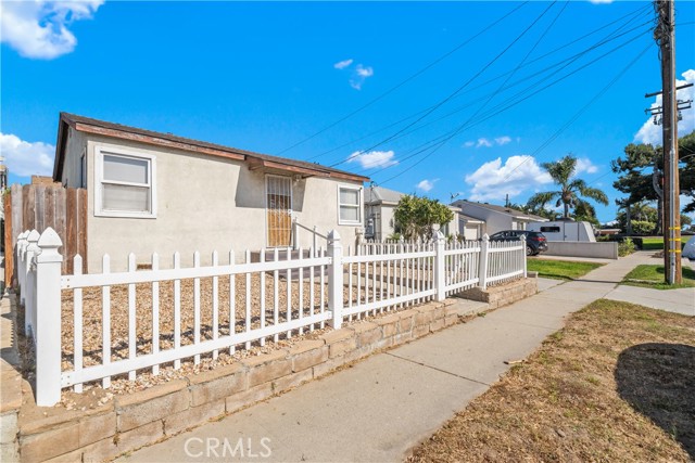 MLS #OC24219353 image #0