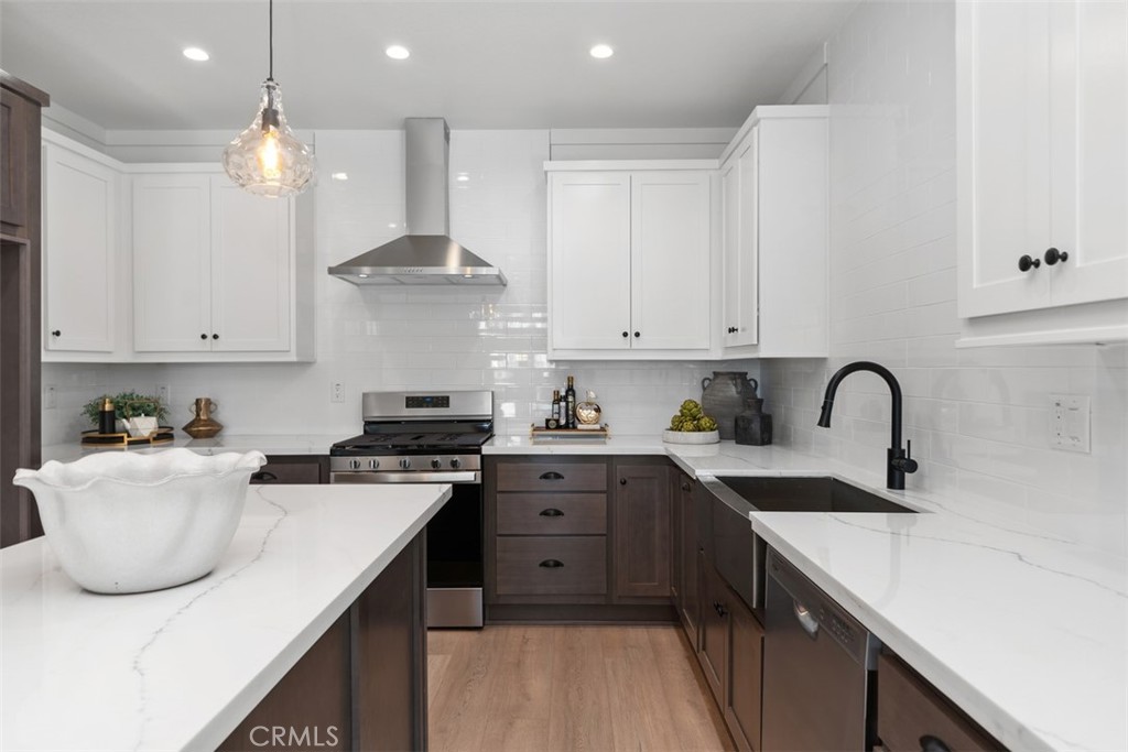 MLS #OC24237509 image #20