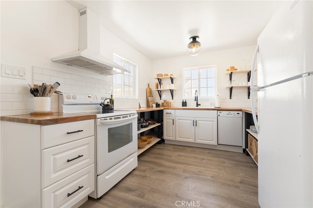 MLS #OC24238491 image #26