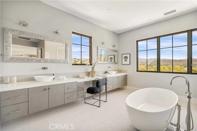 MLS #OC24239839 image #18