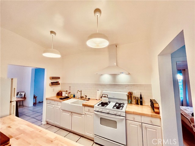 MLS #OC24240185 image #11