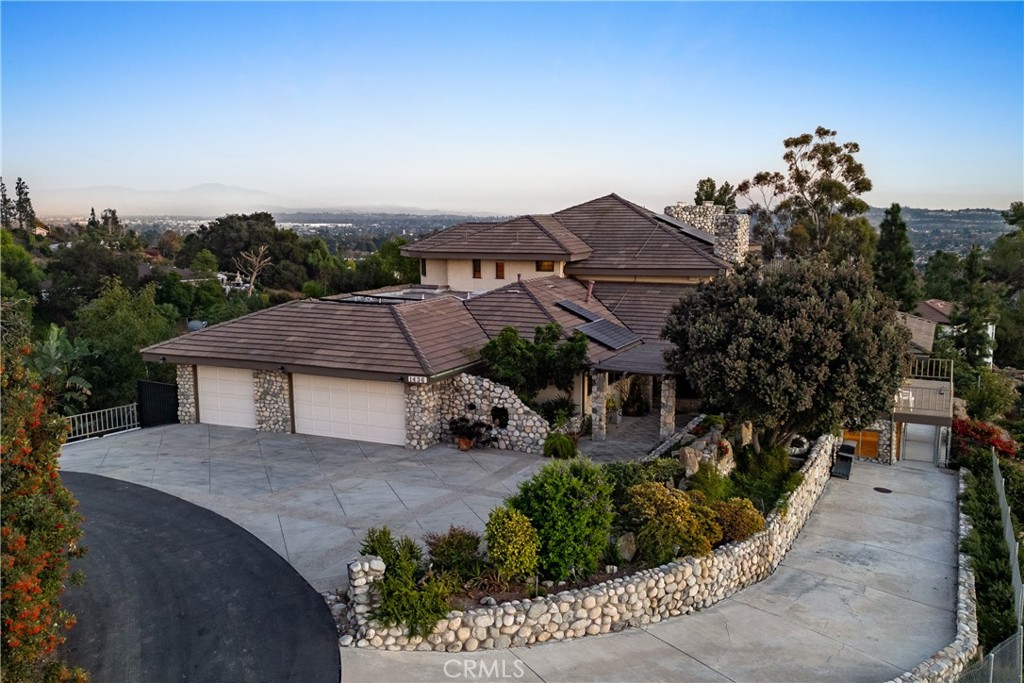 MLS #OC24241082 image #1