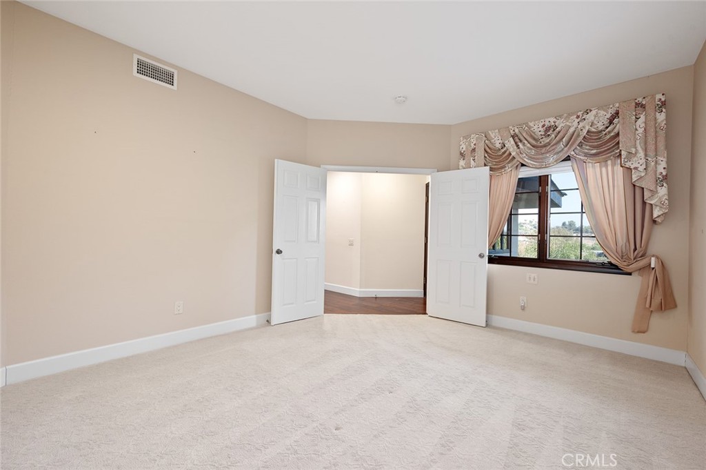 MLS #OC24241082 image #32