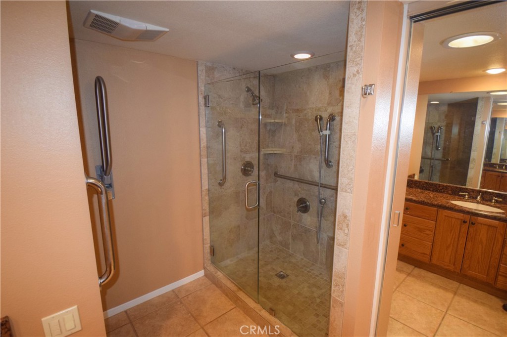 MLS #OC24241625 image #20