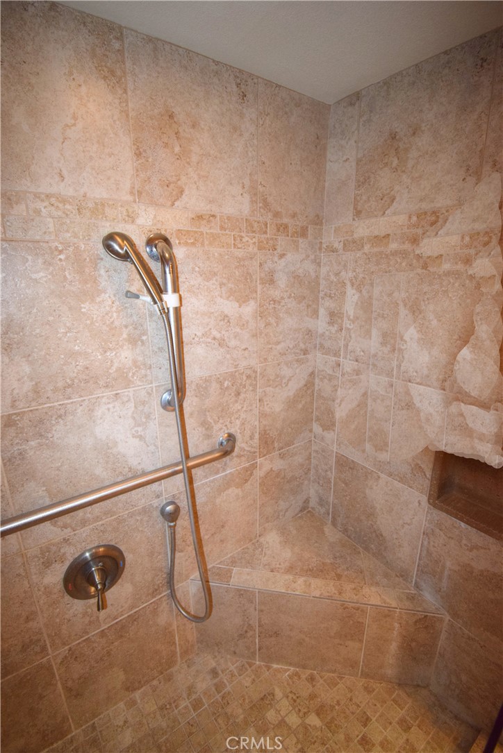 MLS #OC24241625 image #21