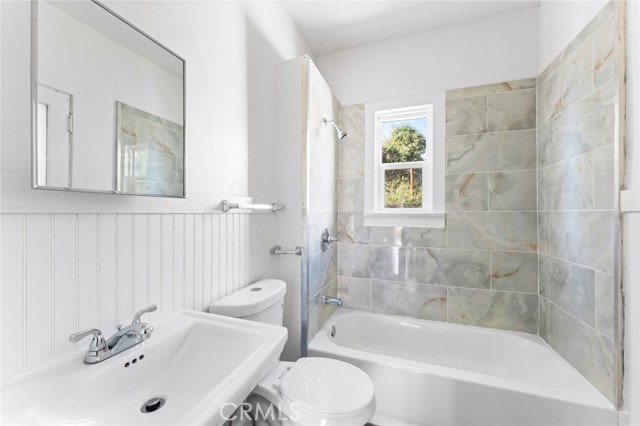 MLS #OC24245058 image #14