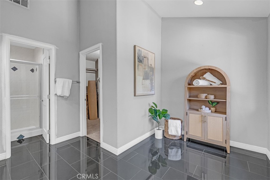 MLS #OC24247941 image #28