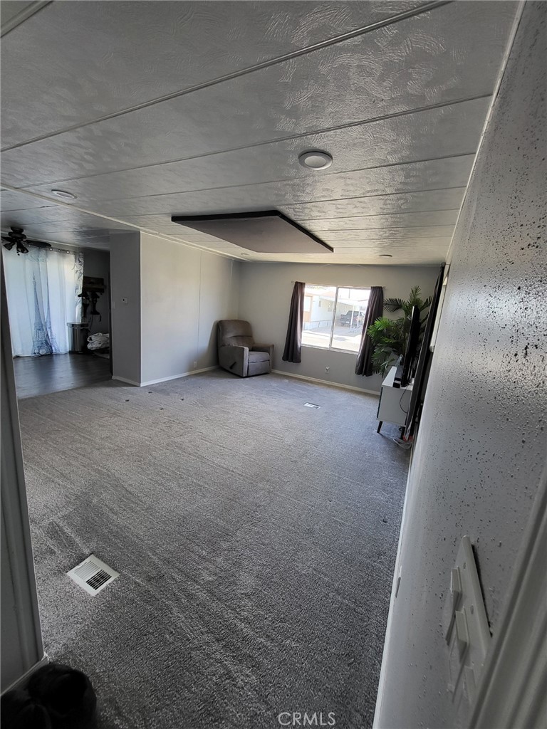 MLS #OC25000269 image #6