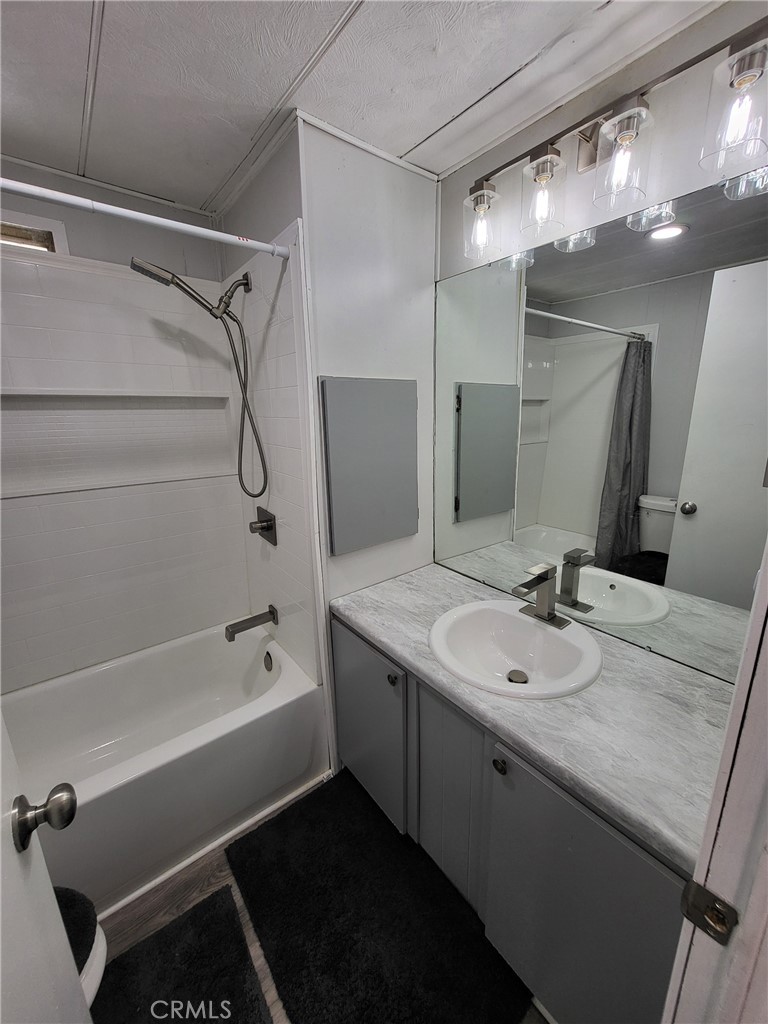 MLS #OC25000269 image #7