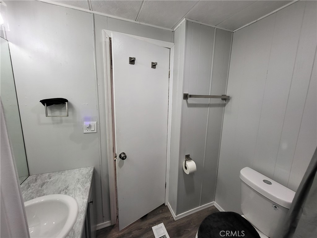 MLS #OC25000269 image #9