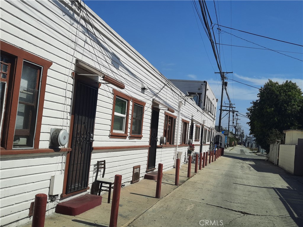 MLS #OC25002272 image #3