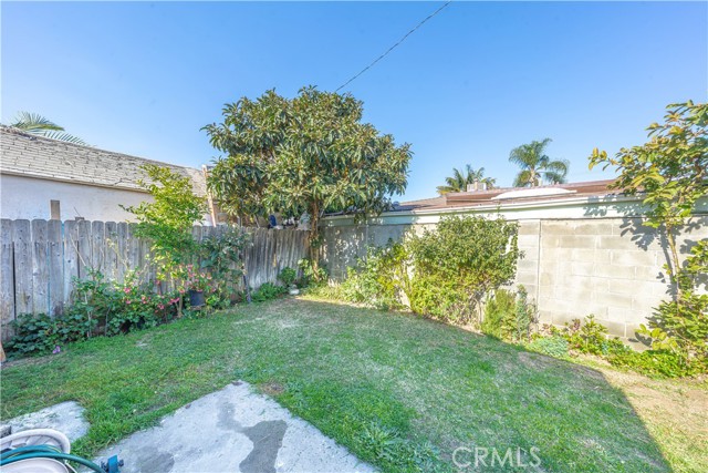 MLS #OC25004057 image #32