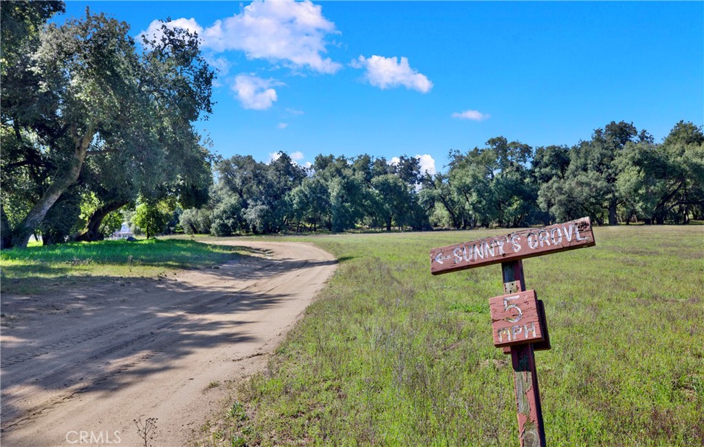 MLS #OC25004389 image #0