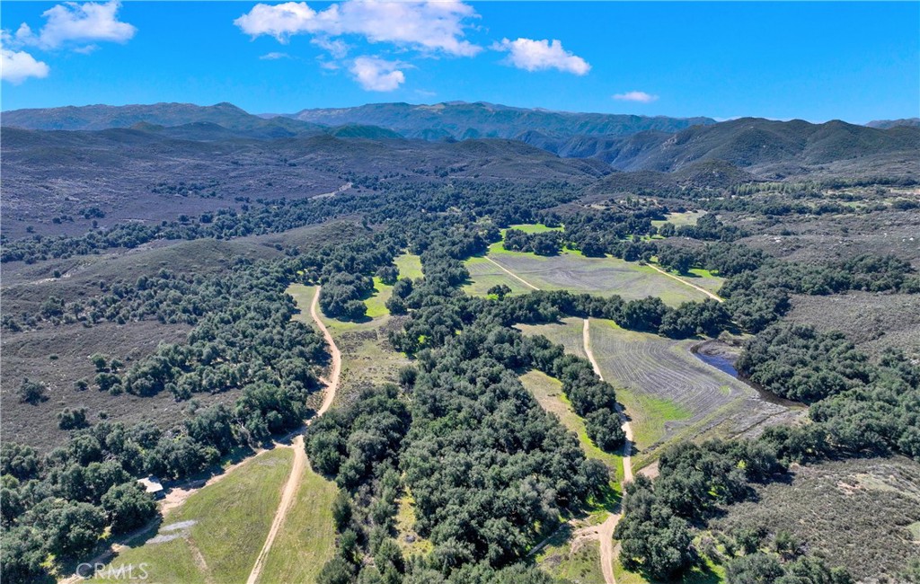 MLS #OC25004389 image #23