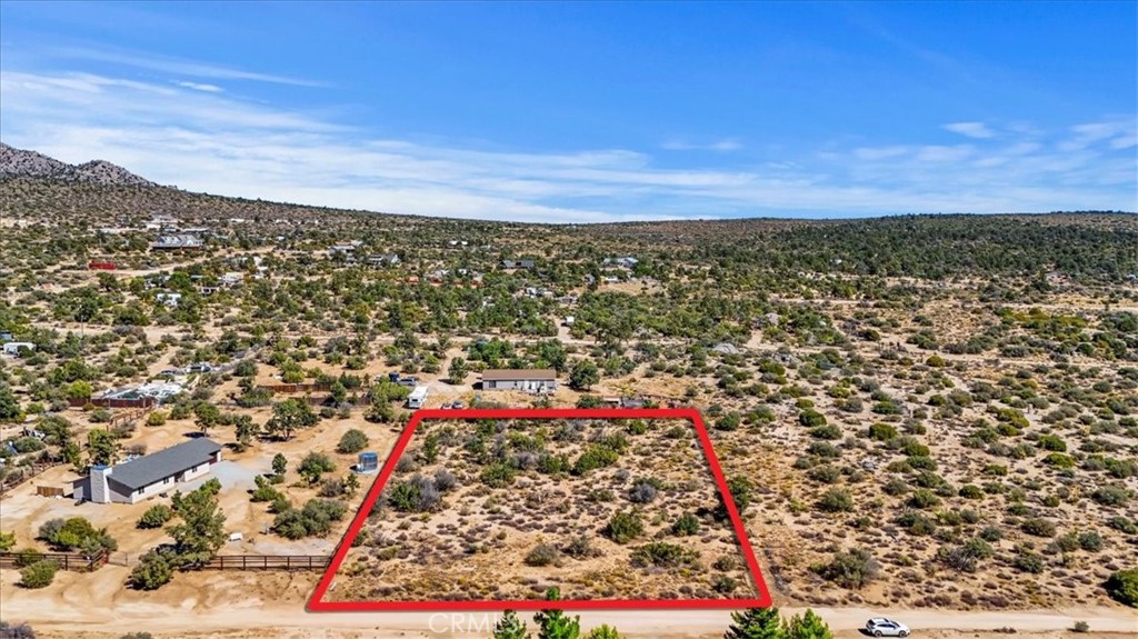 MLS #OC25004608 image #1