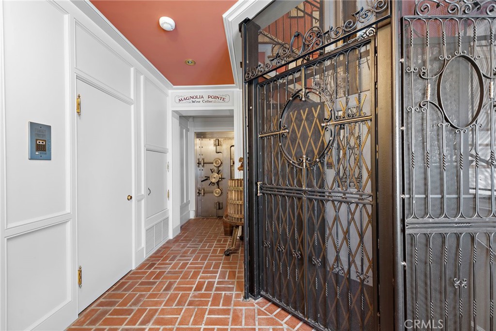 MLS #OC25005919 image #21