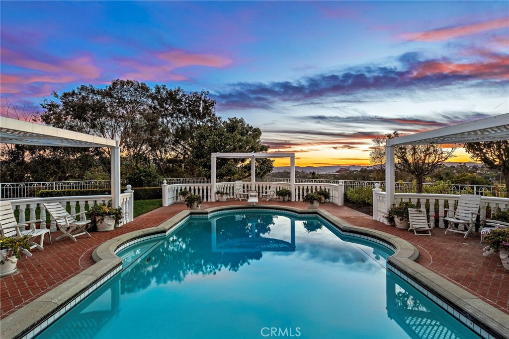 MLS #OC25005919 image #24