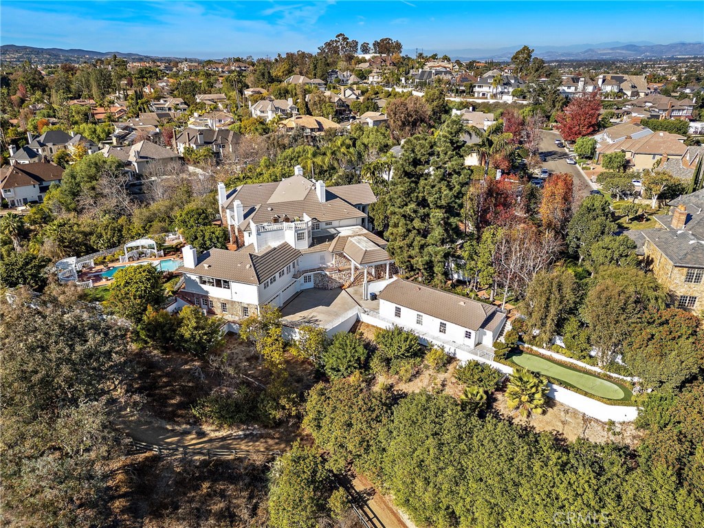 MLS #OC25005919 image #27