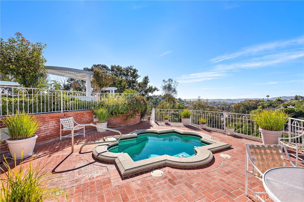 MLS #OC25005919 image #49