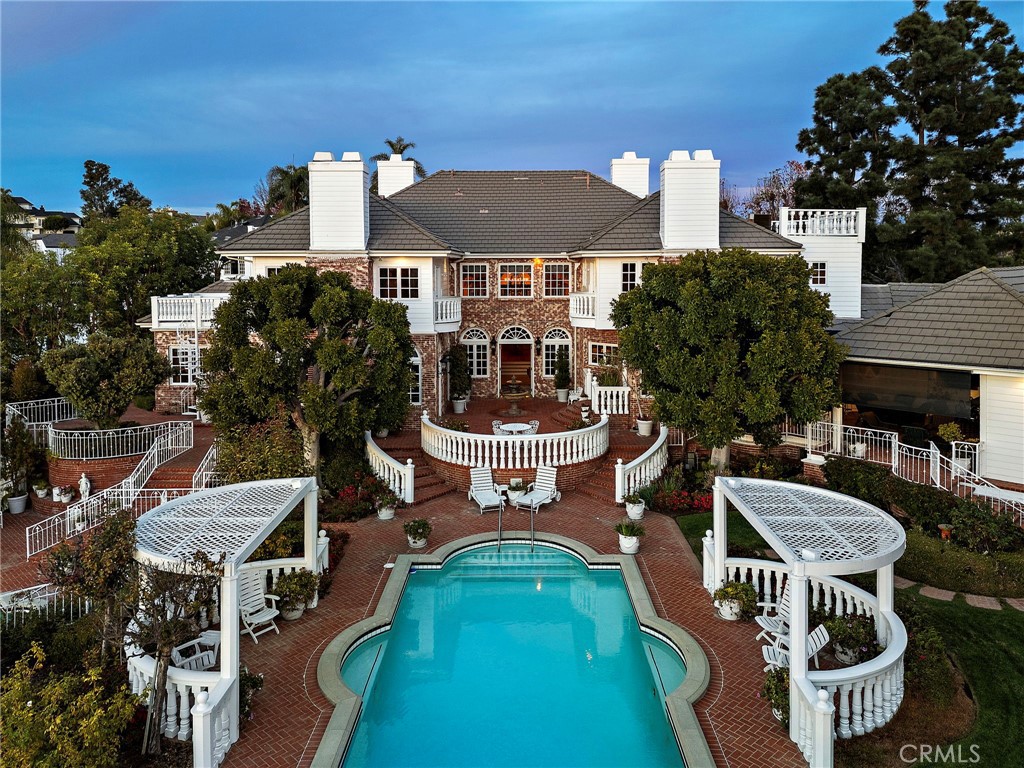 MLS #OC25005919 image #8