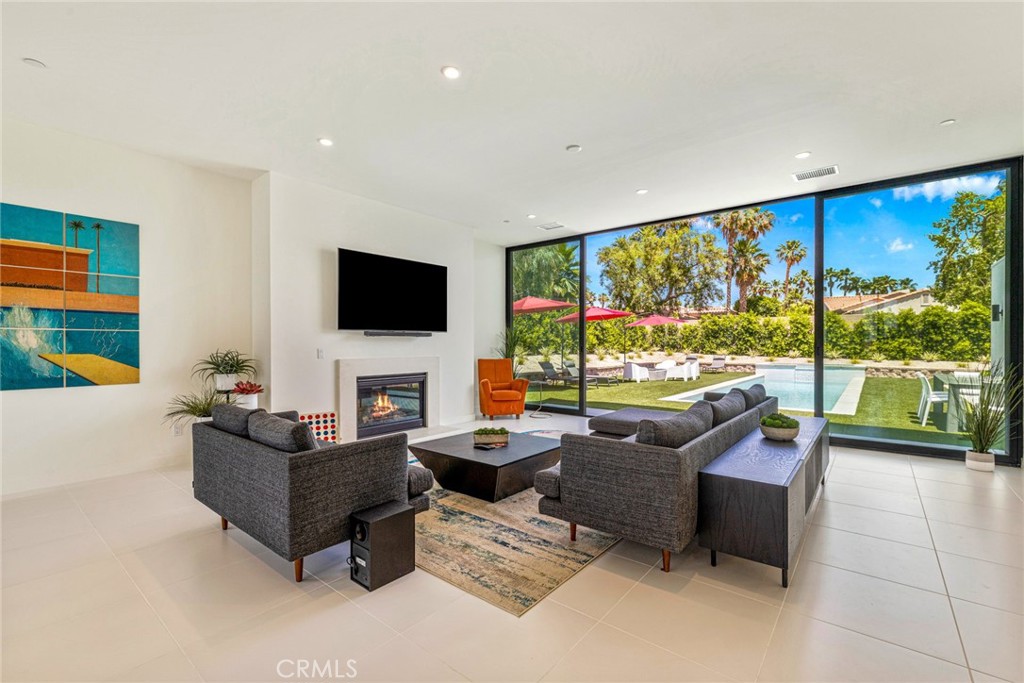 MLS #OC25007202 image #24