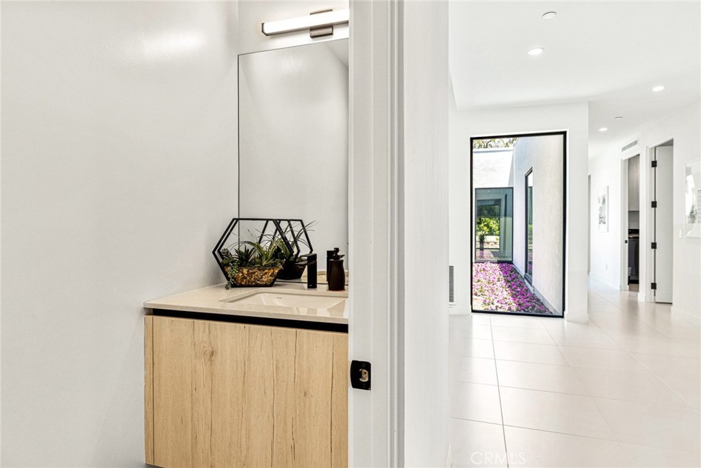 MLS #OC25007202 image #29