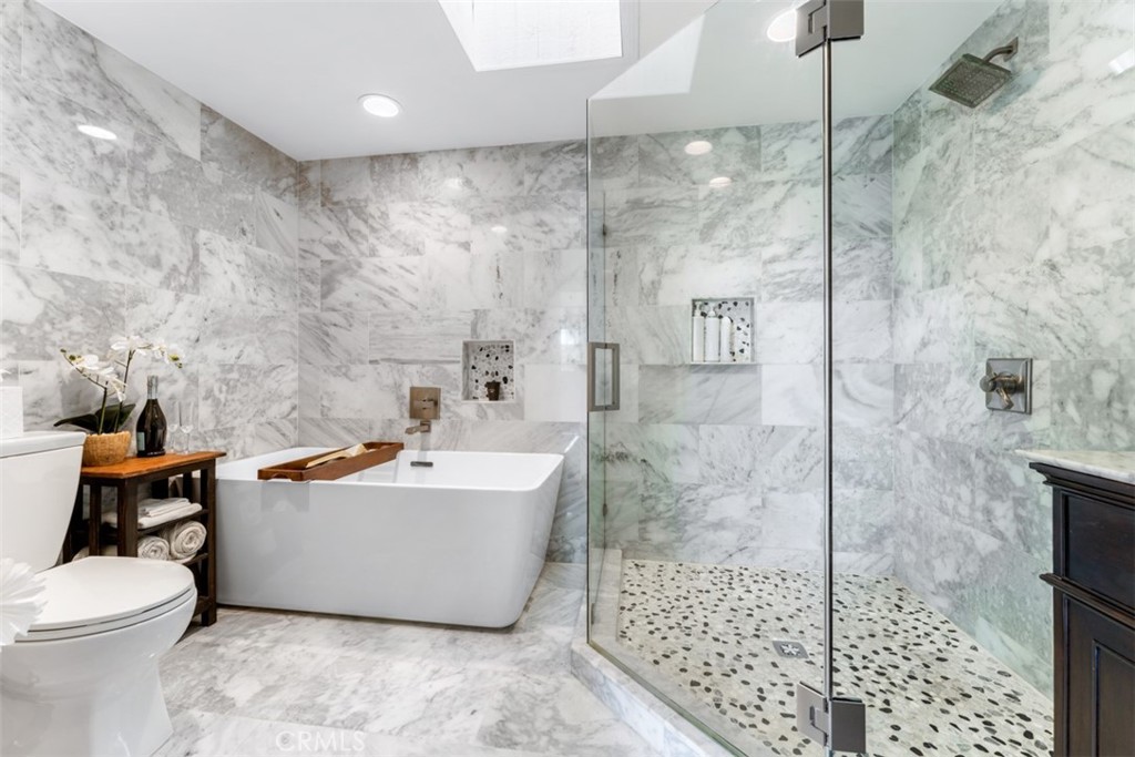 MLS #OC25009475 image #34