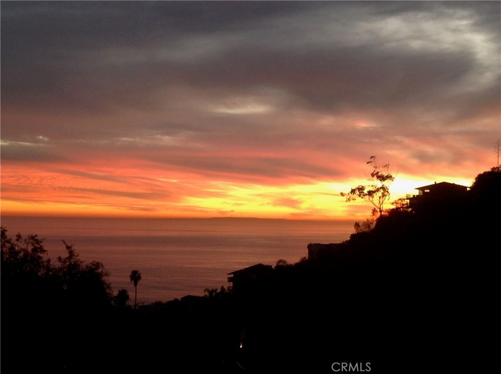 MLS #OC25009475 image #4