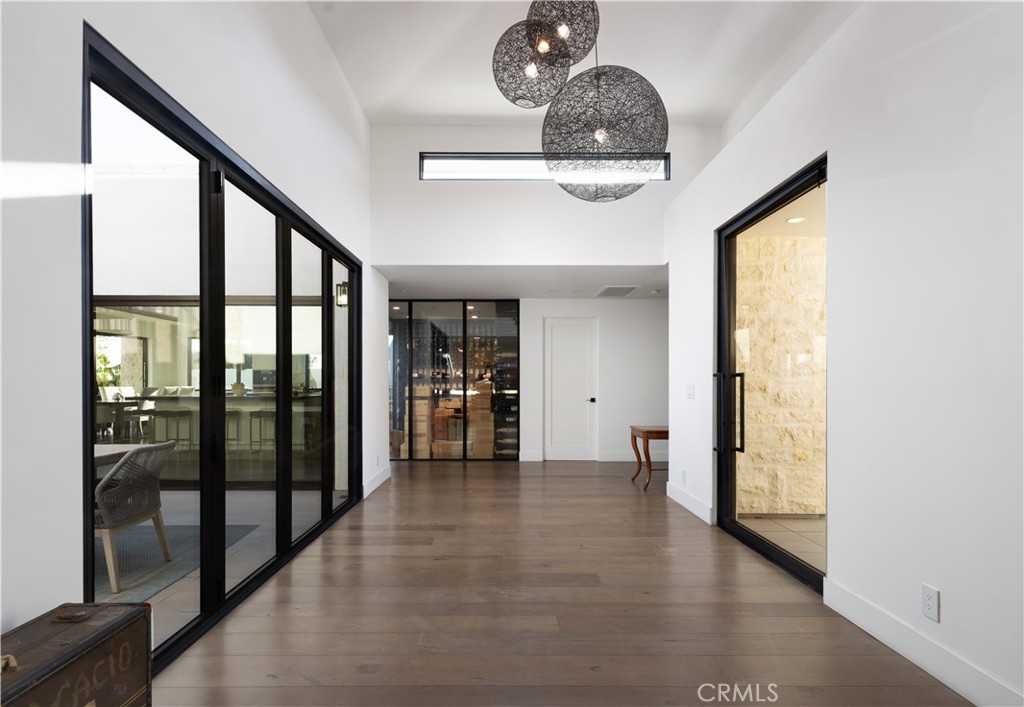 MLS #OC25010978 image #12