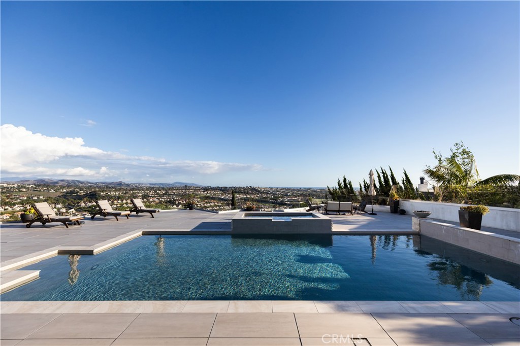 MLS #OC25010978 image #46